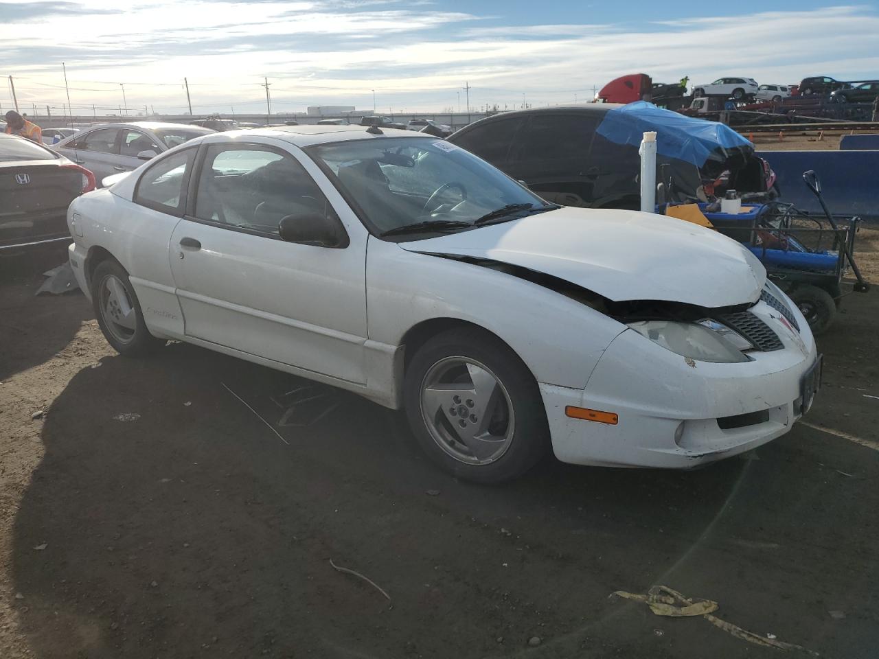 2003 Pontiac Sunfire - Image 4