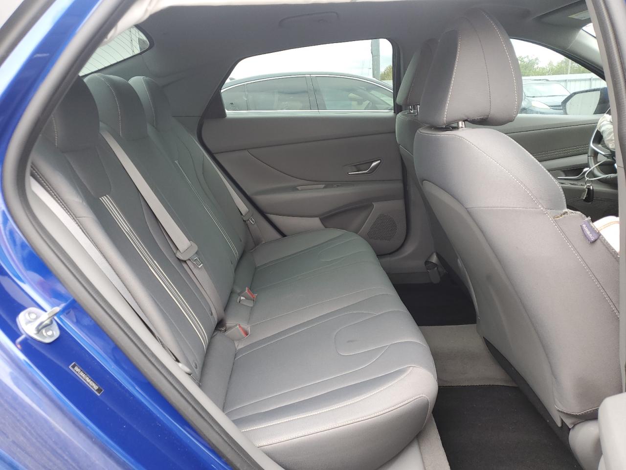 2021 Hyundai Elantra - Image 10