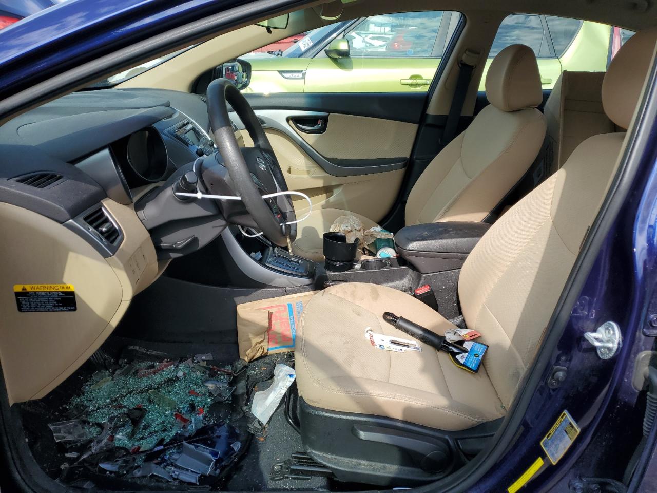 2013 Hyundai Elantra - Image 7