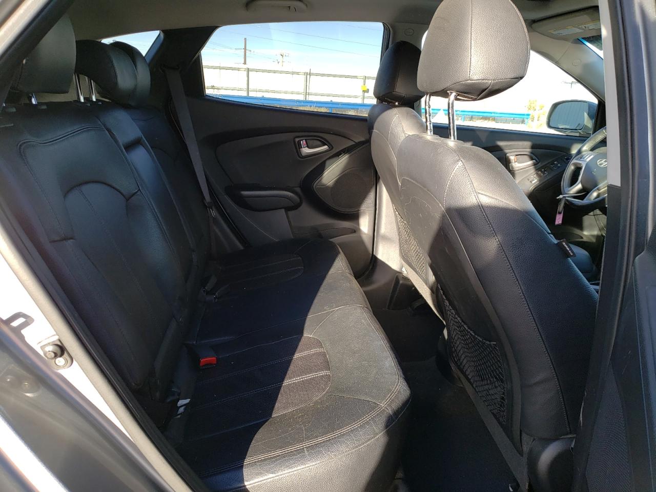 2013 Hyundai Tucson - Image 12