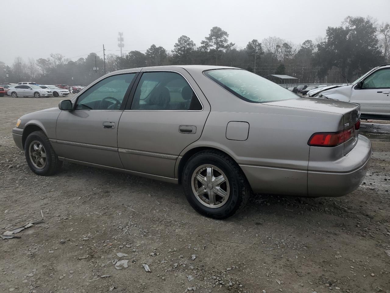 1998 Toyota Camry - Image 2