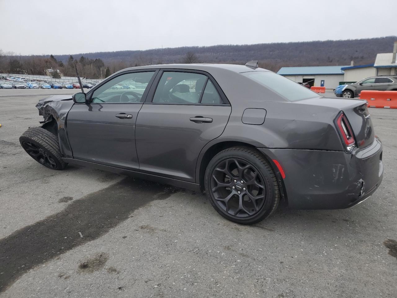 2020 Chrysler 300 - Image 2