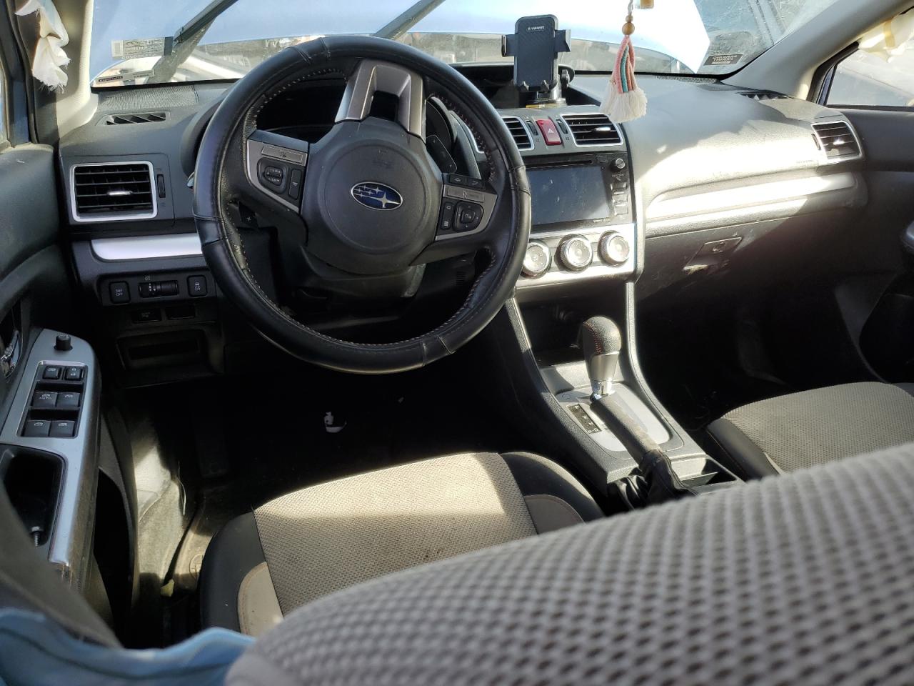 2017 Subaru XV - Image 8