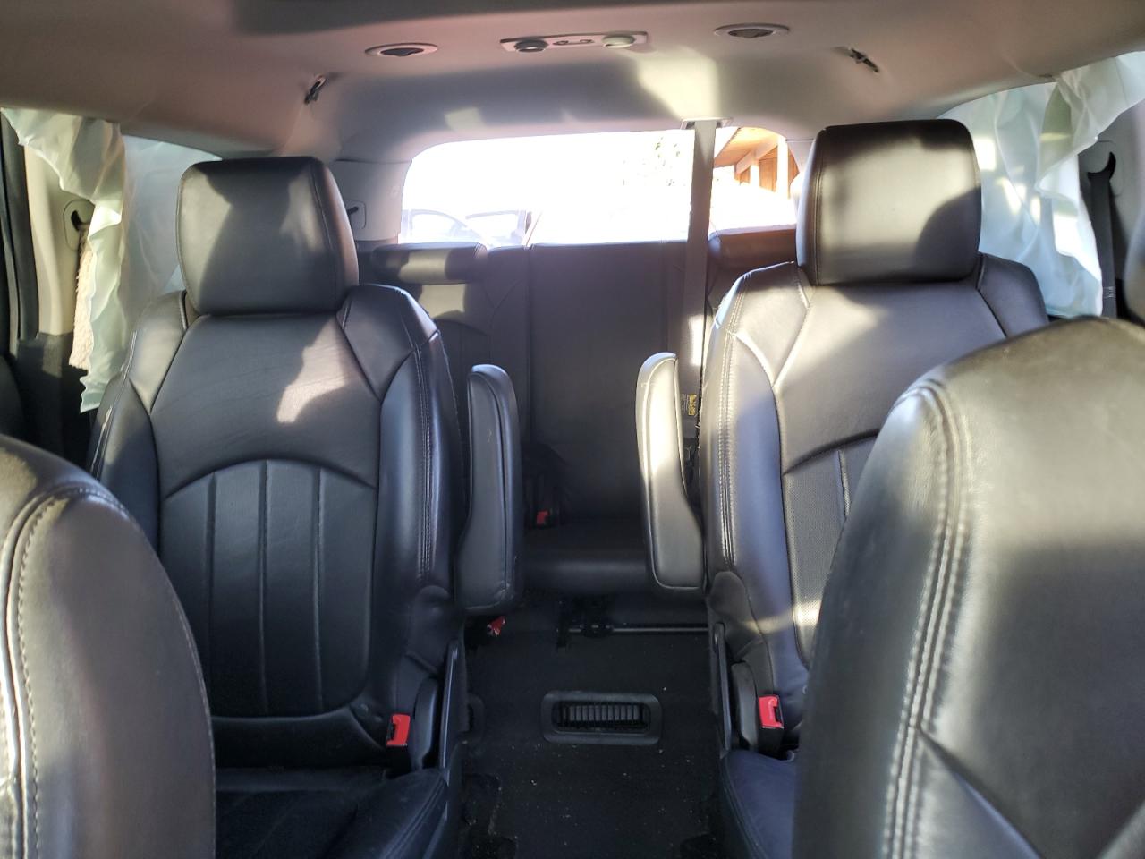 2012 Buick Enclave - Image 10