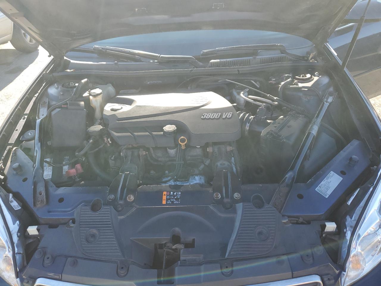 2011 Chevrolet Impala - Image 11