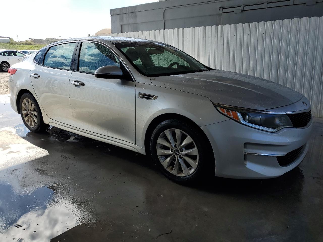 2016 Kia Optima - Image 4
