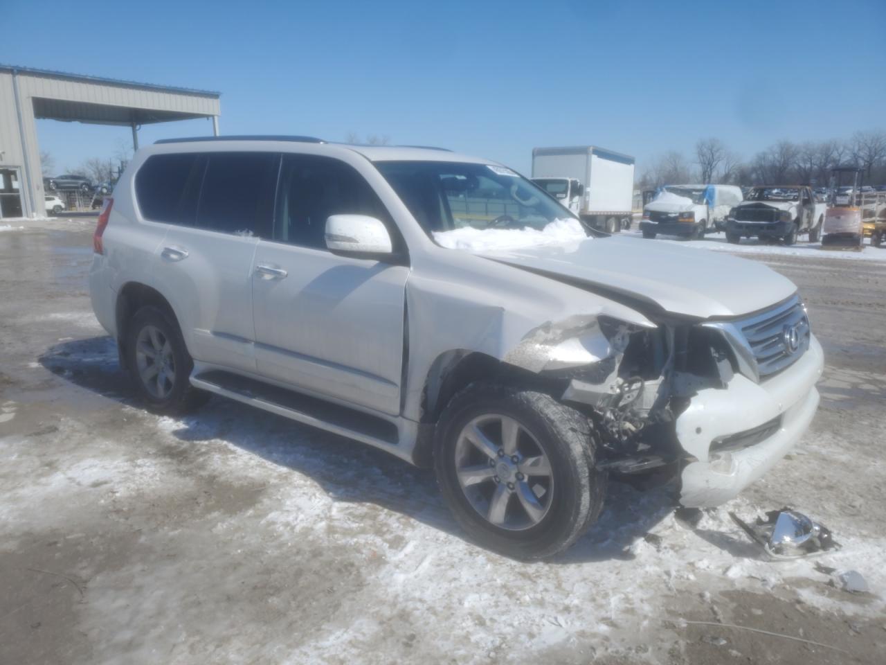 2010 Lexus GX - Image 4