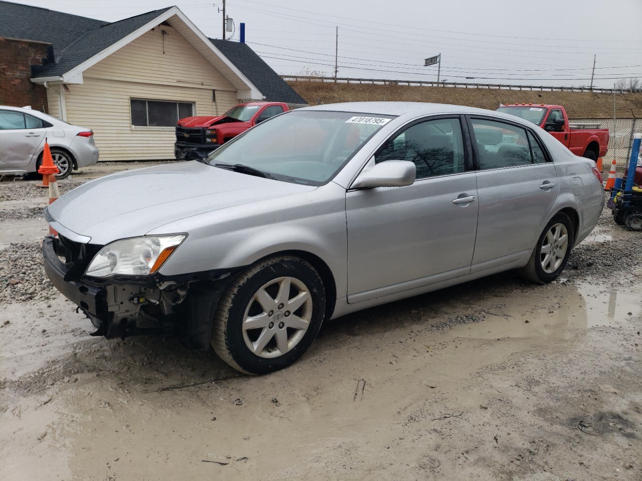 2007 Toyota Avalon - Image 1