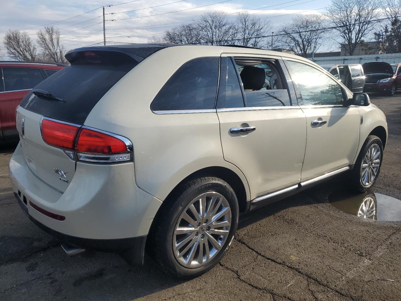 2015 Lincoln MKX - Image 3