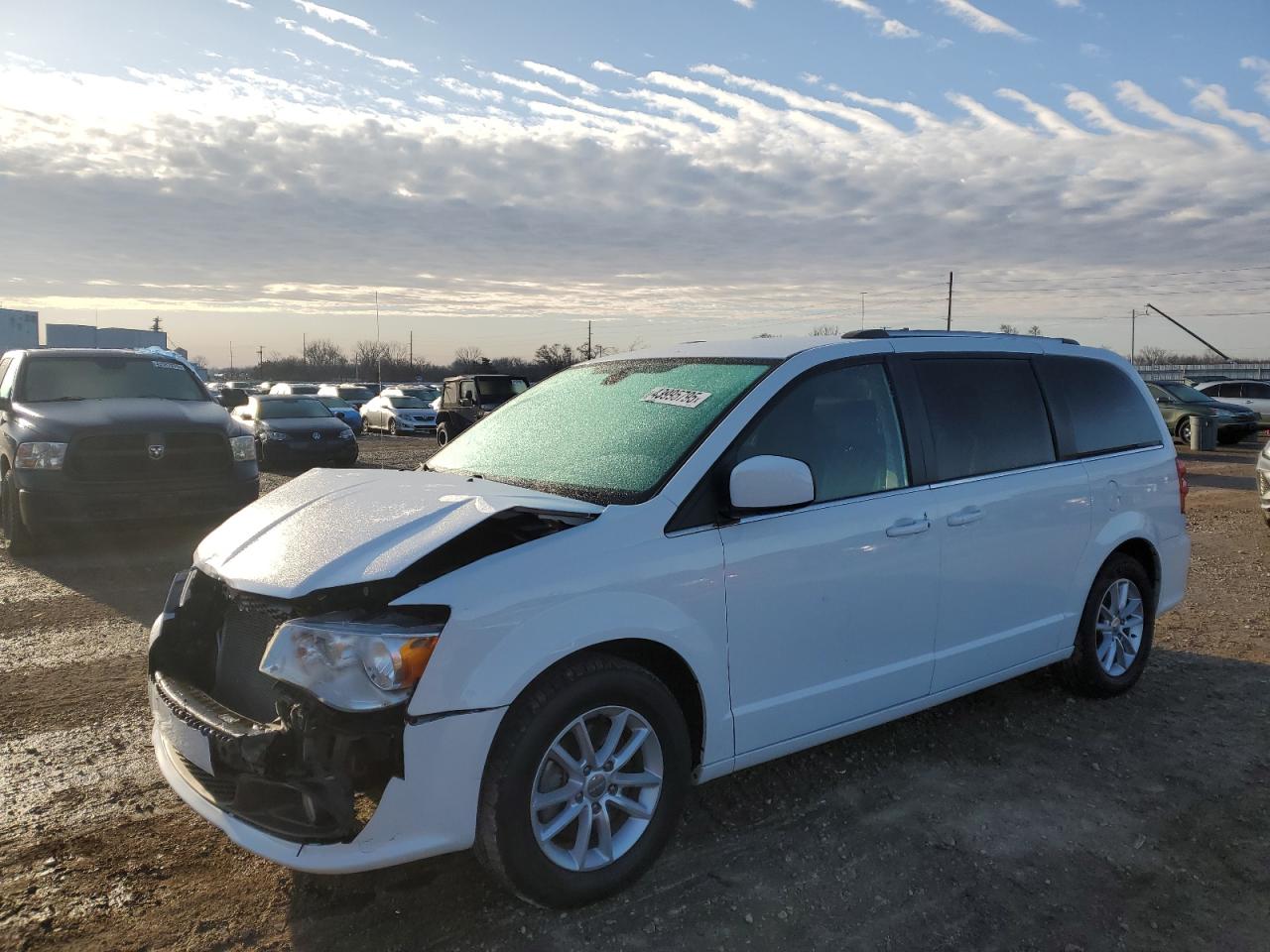 2019 Dodge Caravan - Image 1
