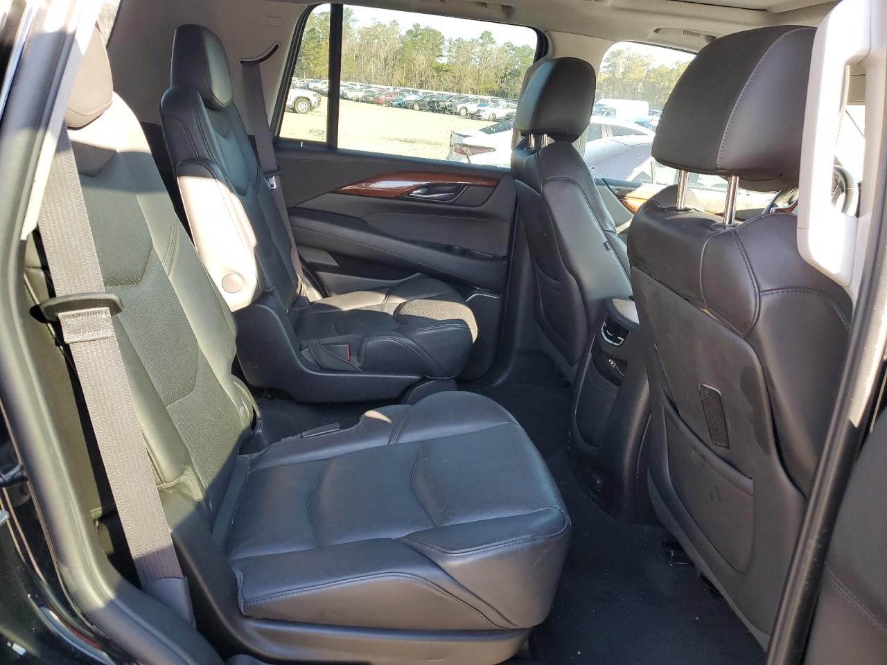 2015 Cadillac Escalade - Image 11
