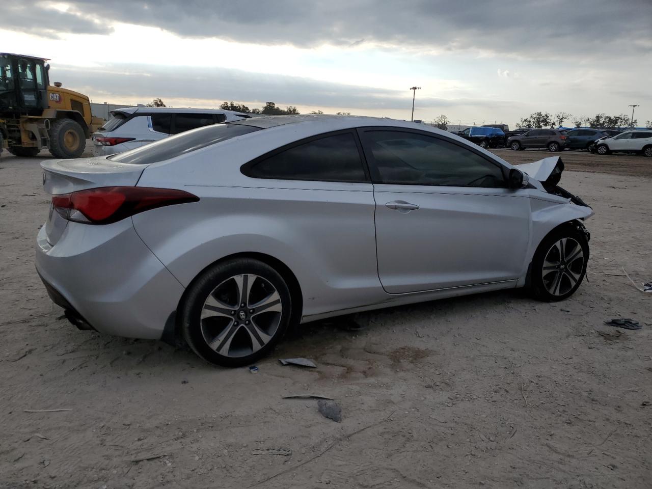 2014 Hyundai Elantra - Image 3