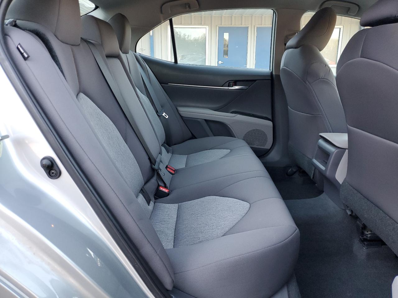 2020 Toyota Camry - Image 11