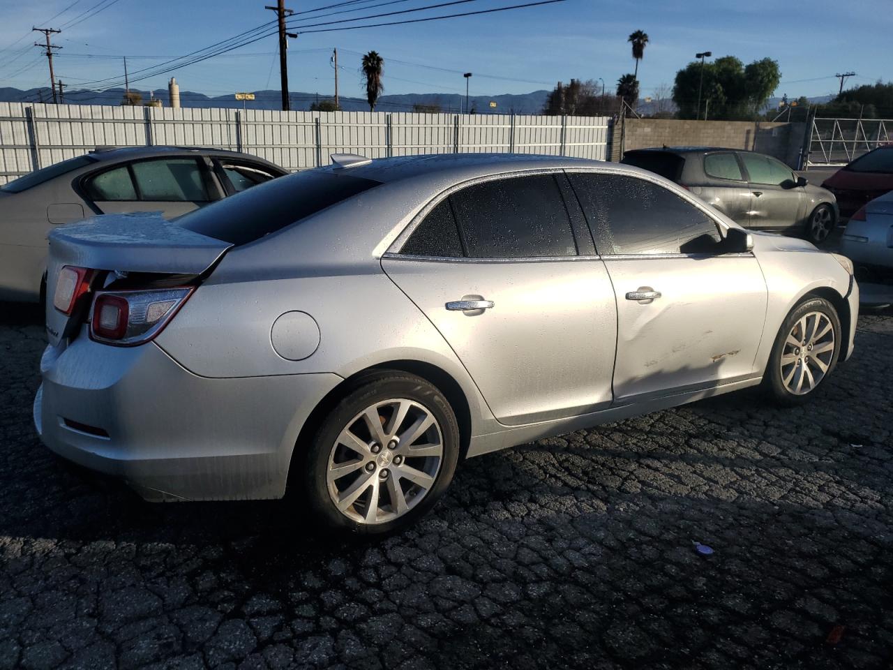 2016 Chevrolet Malibu - Image 3