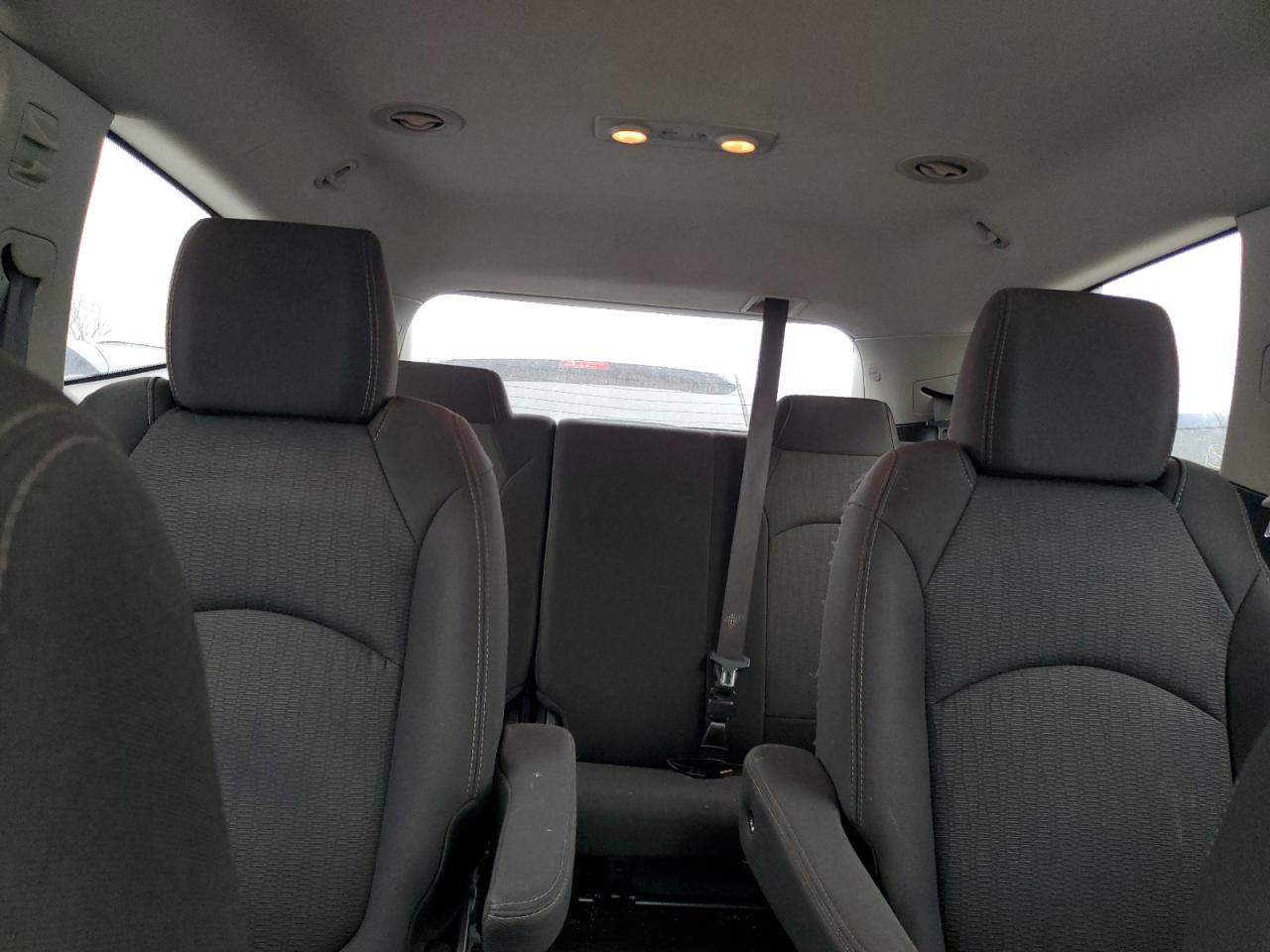 2016 Chevrolet Traverse - Image 10