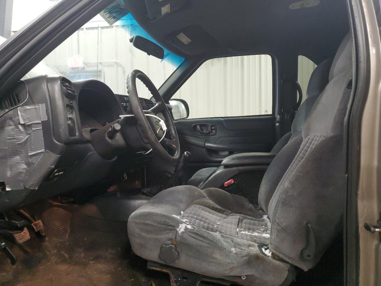 2001 Chevrolet Blazer - Image 7