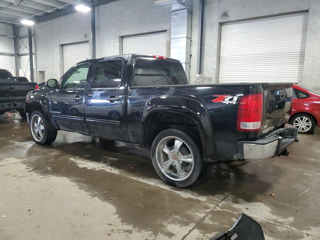 2009 GMC Sierra - Image 2