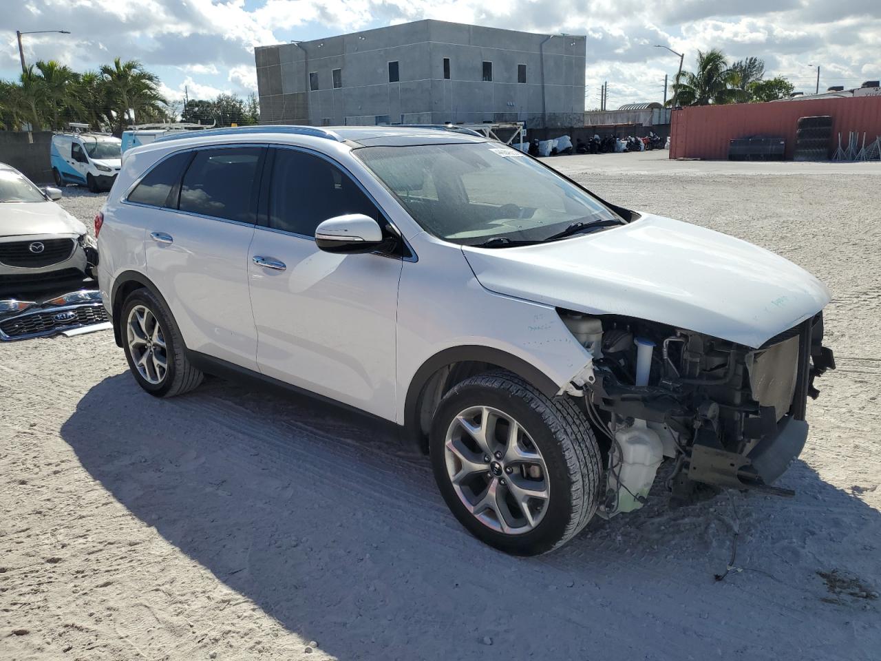 2019 Kia Sorento - Image 4