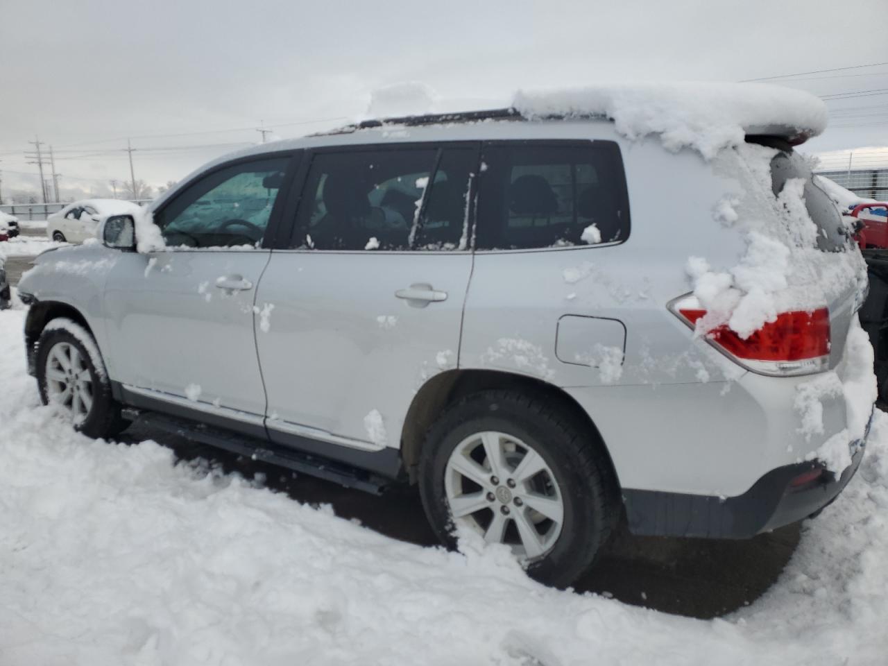 2012 Toyota Highlander - Image 2