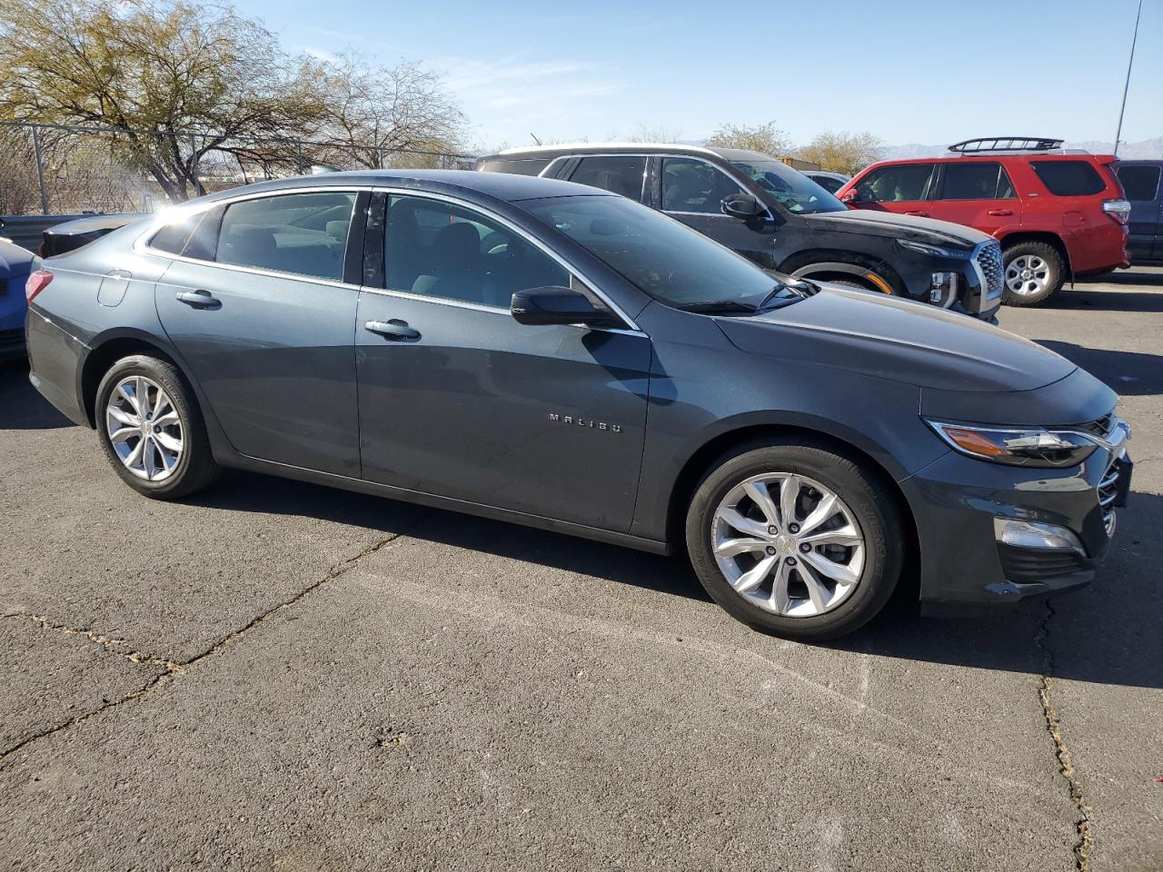 2020 Chevrolet Malibu - Image 4