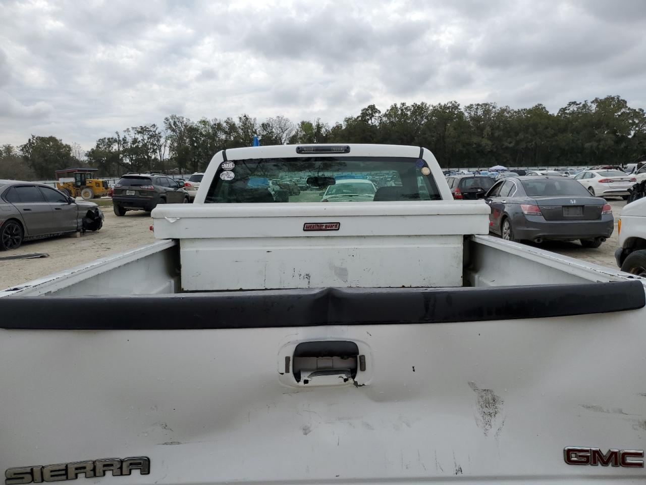 2006 GMC Sierra - Image 10