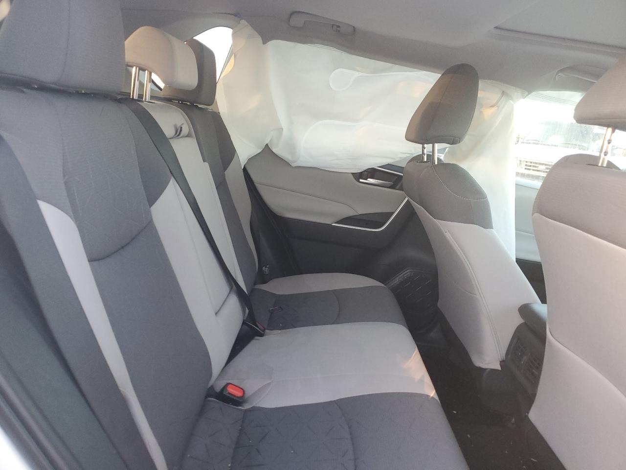 2023 Toyota RAV 4 - Image 10