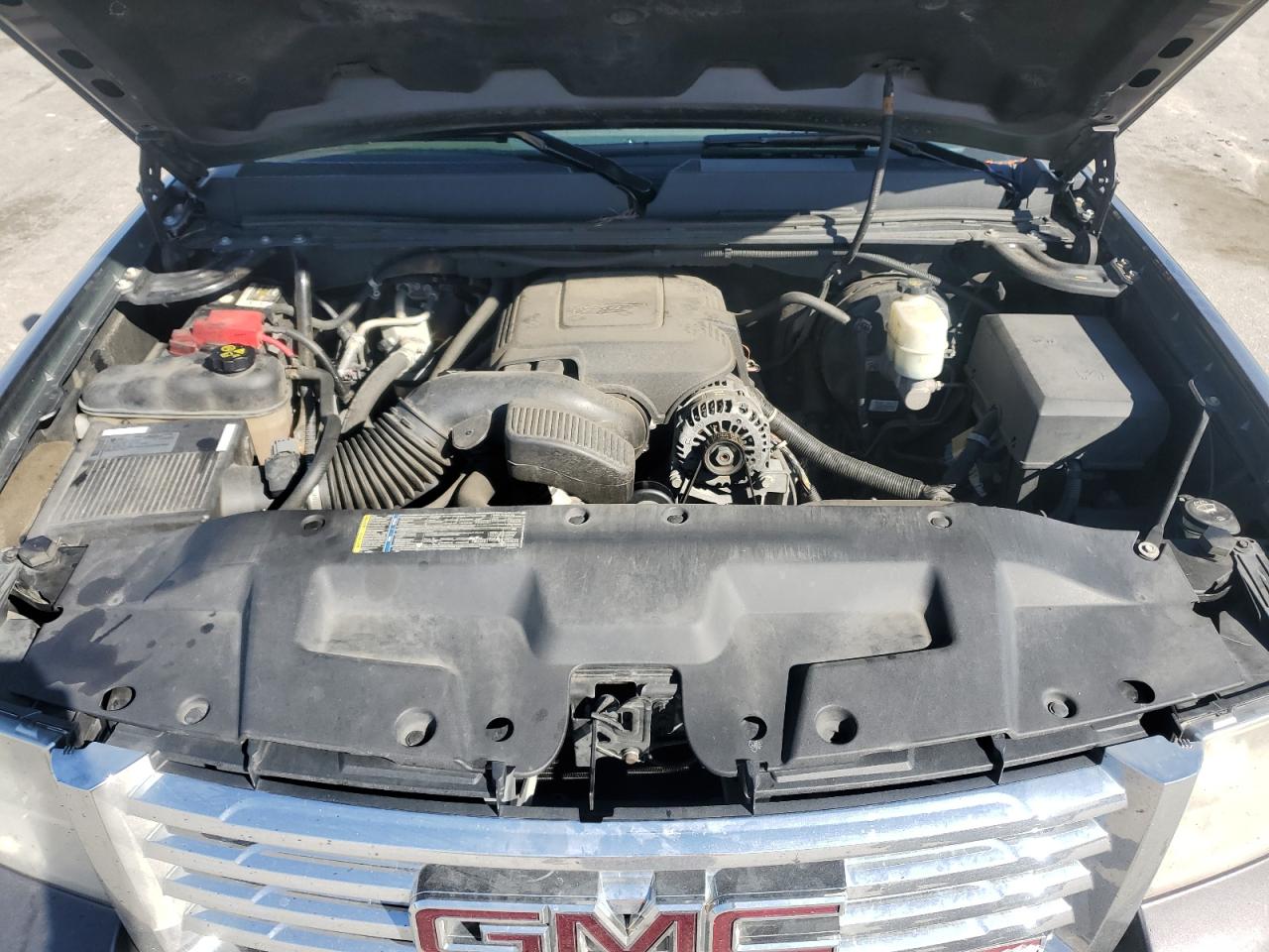 2011 GMC Sierra - Image 11