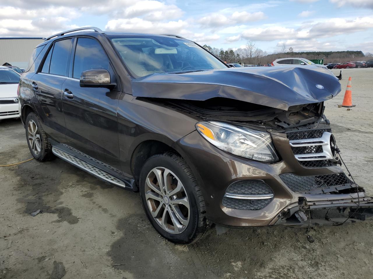 2017 Mercedes-Benz GLE - Image 4
