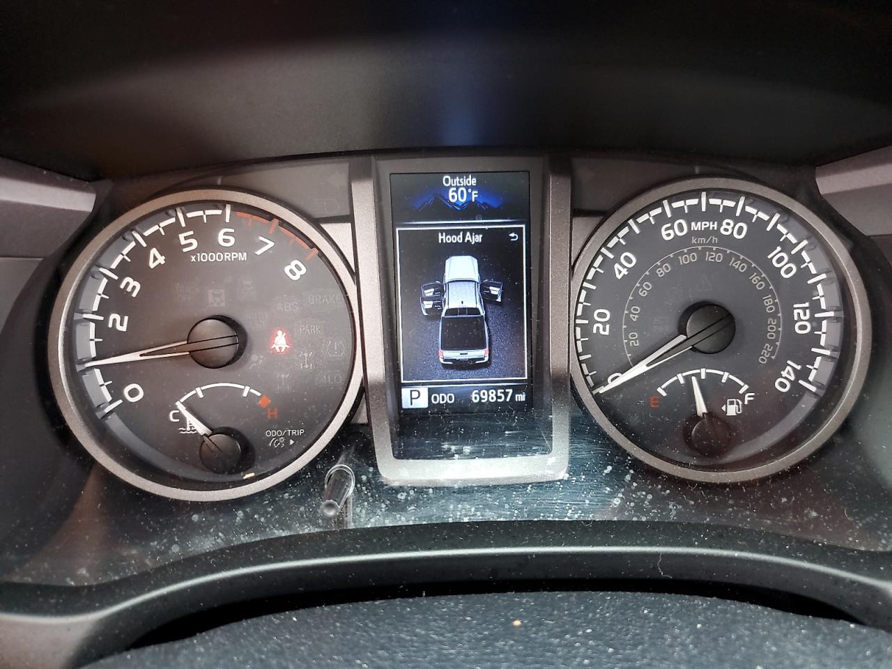 2017 Toyota Tacoma - Image 9