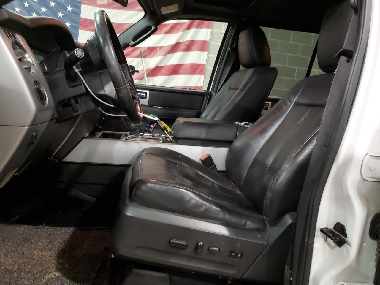 2014 Ford Expedition - Image 7
