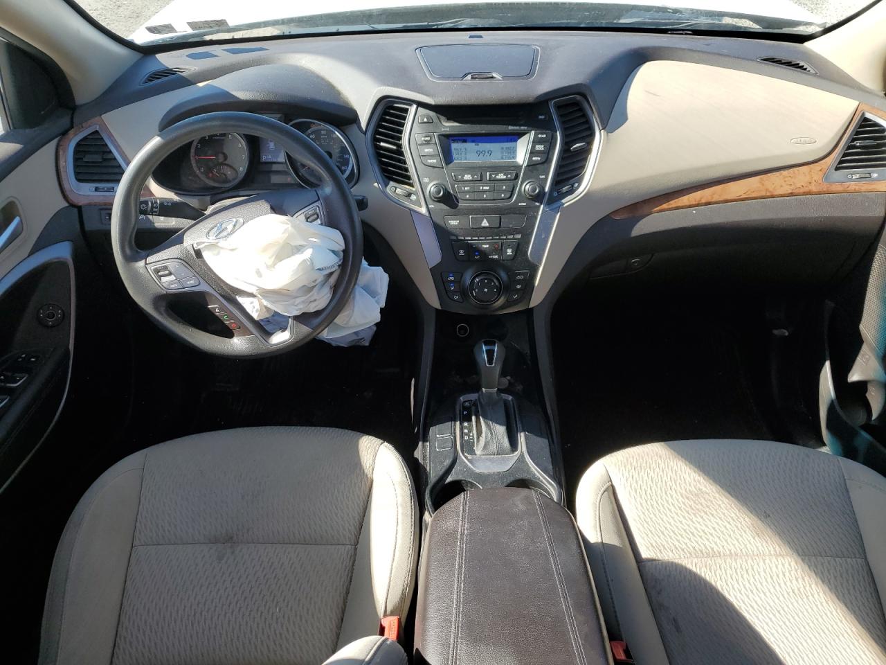 2013 Hyundai Santa Fe - Image 8