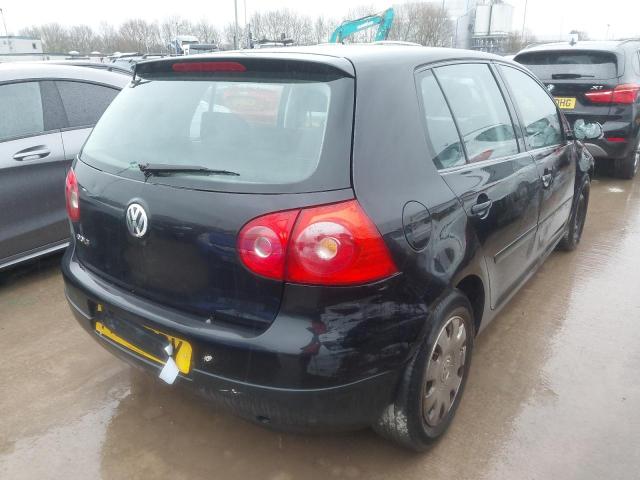 2005 VOLKSWAGEN GOLF S