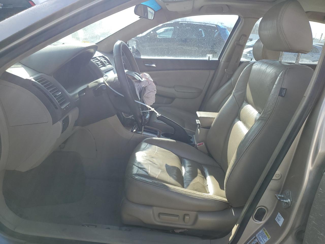 2004 Honda Accord - Image 7