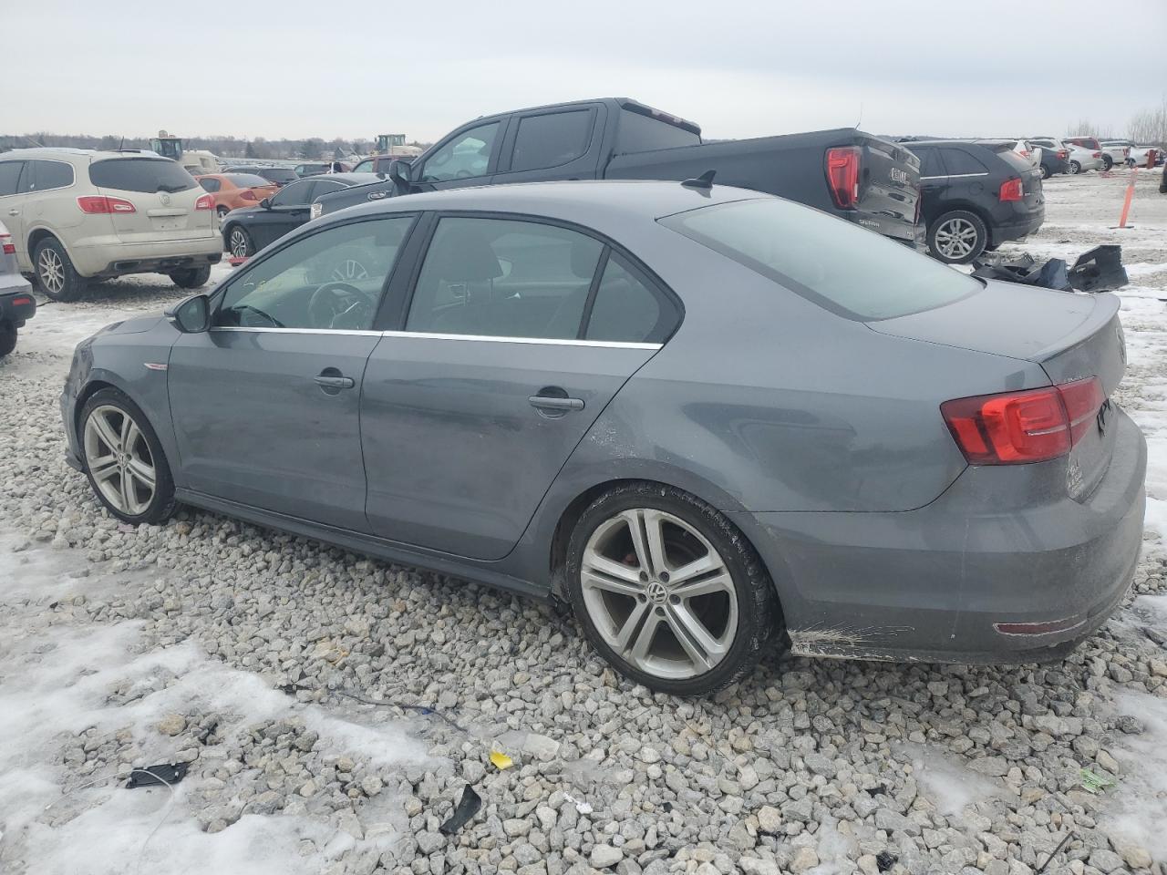 2016 Volkswagen Jetta - Image 2