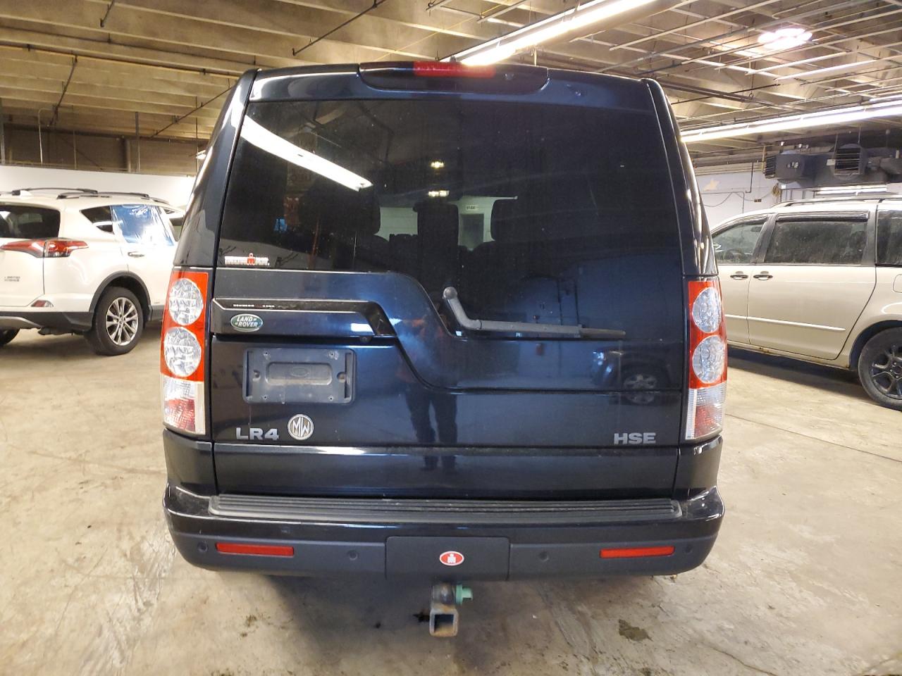 2012 Land Rover LR4 - Image 6