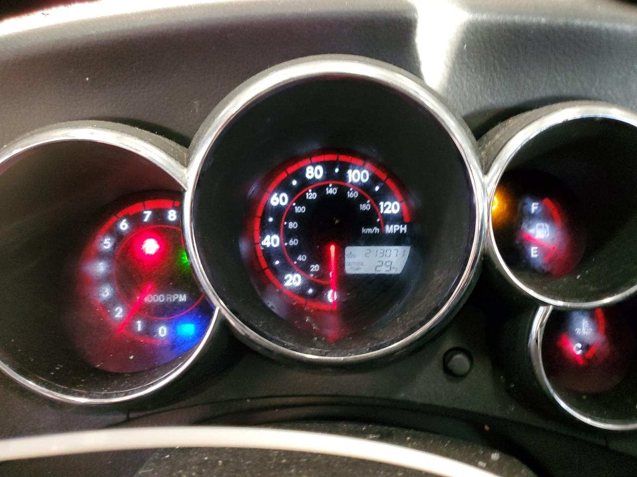 2008 Pontiac Vibe - Image 9