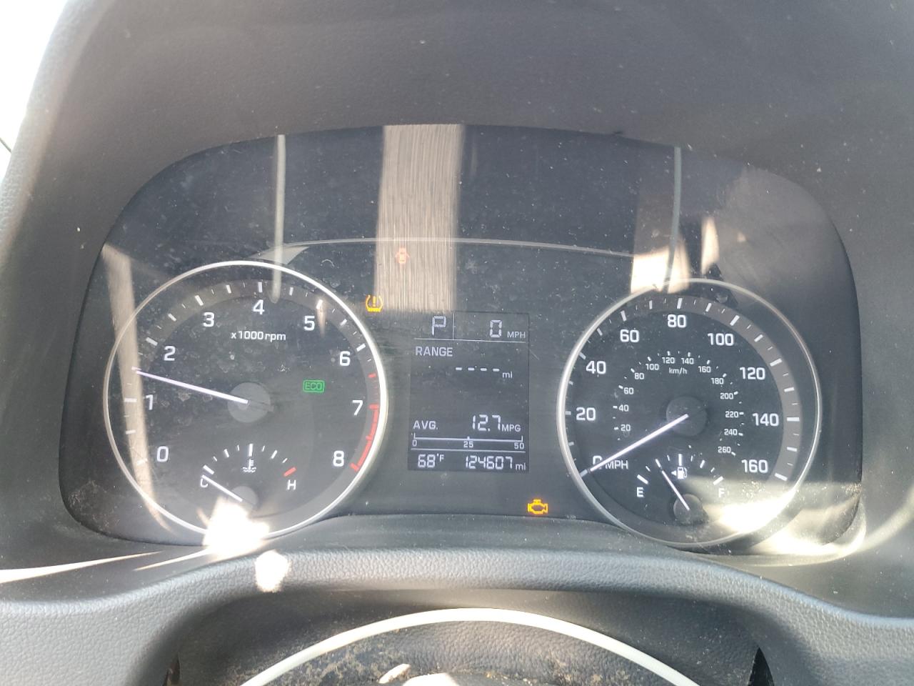 2017 Hyundai Elantra - Image 9