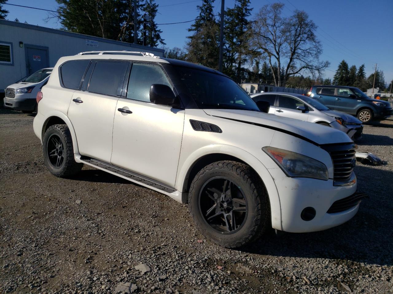 2011 Infiniti QX56 - Image 4