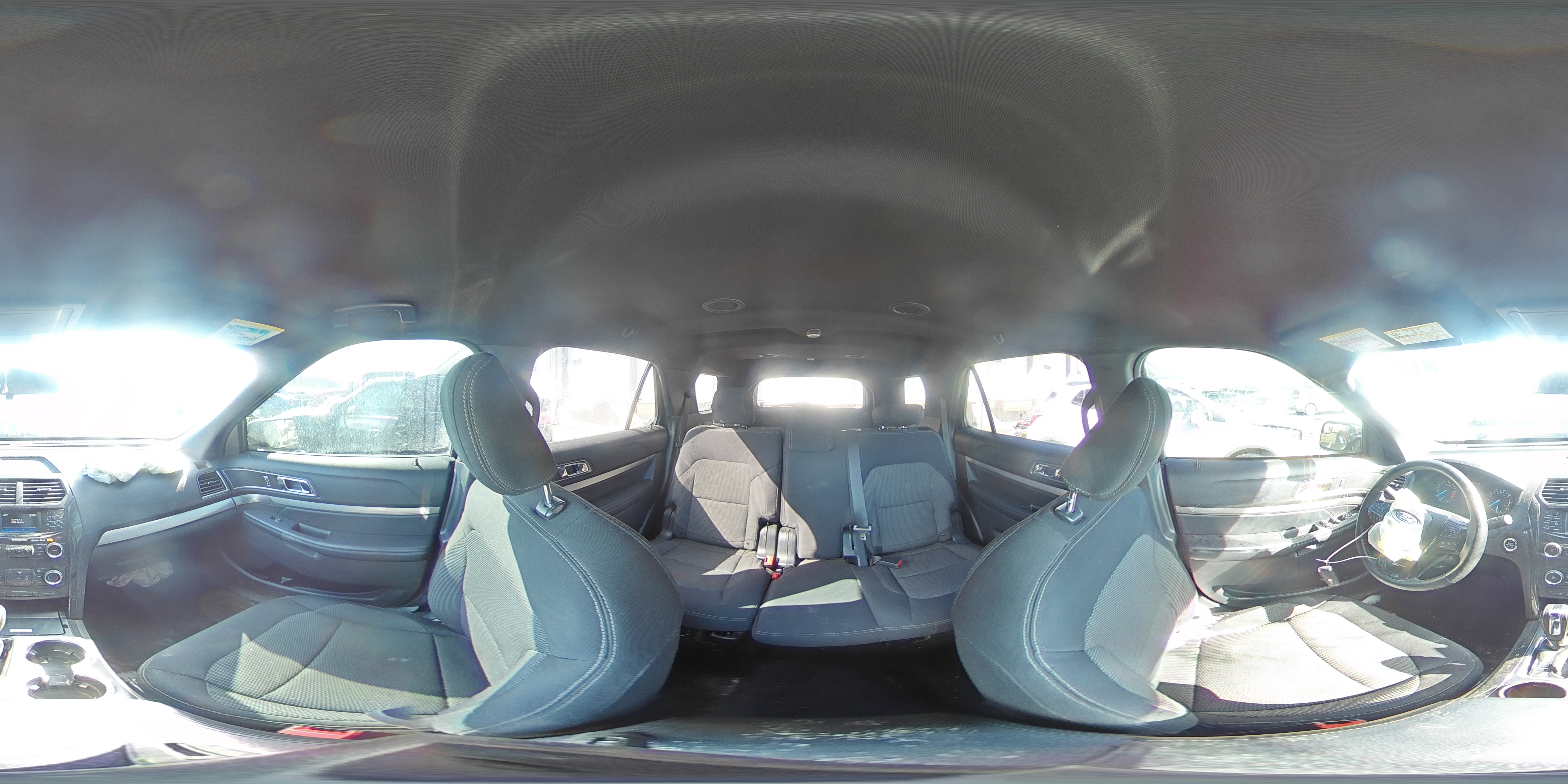 2018 Ford Explorer - Image 13