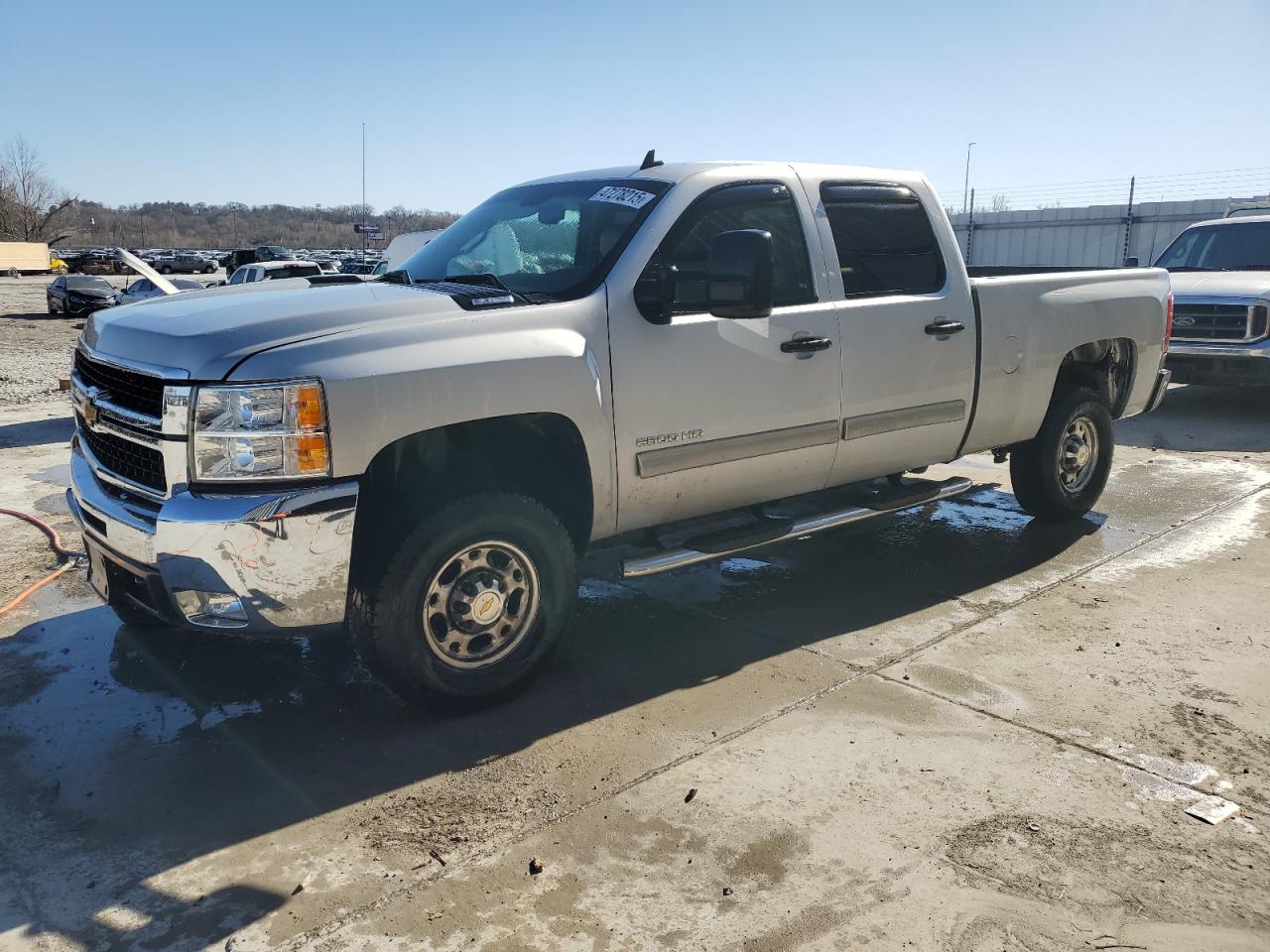 2010 Chevrolet Silverado - Image 1