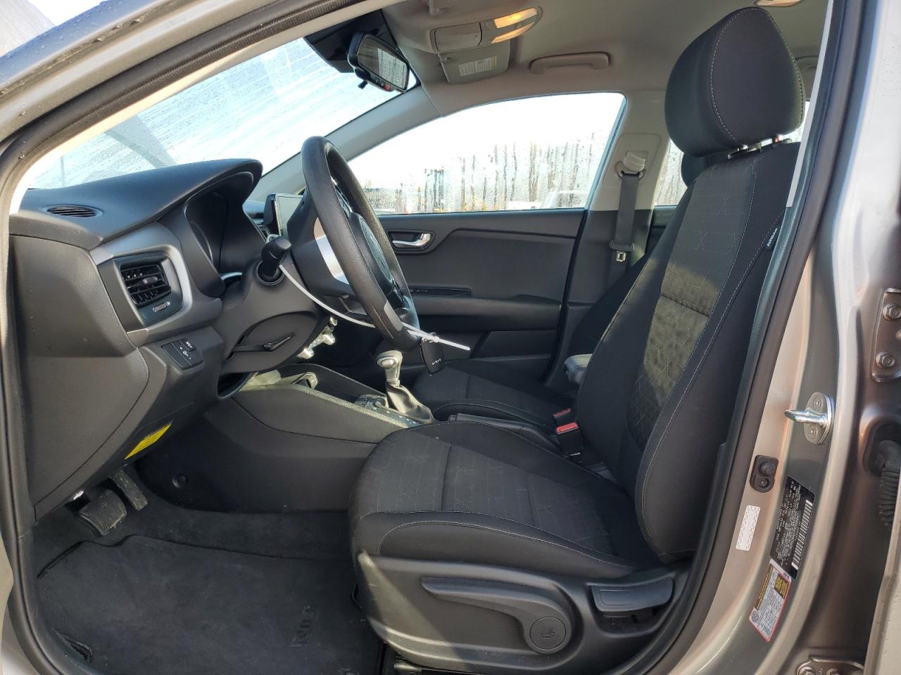 2023 Kia Rio - Image 7