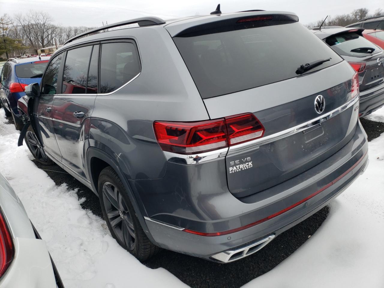 2021 Volkswagen Atlas - Image 2