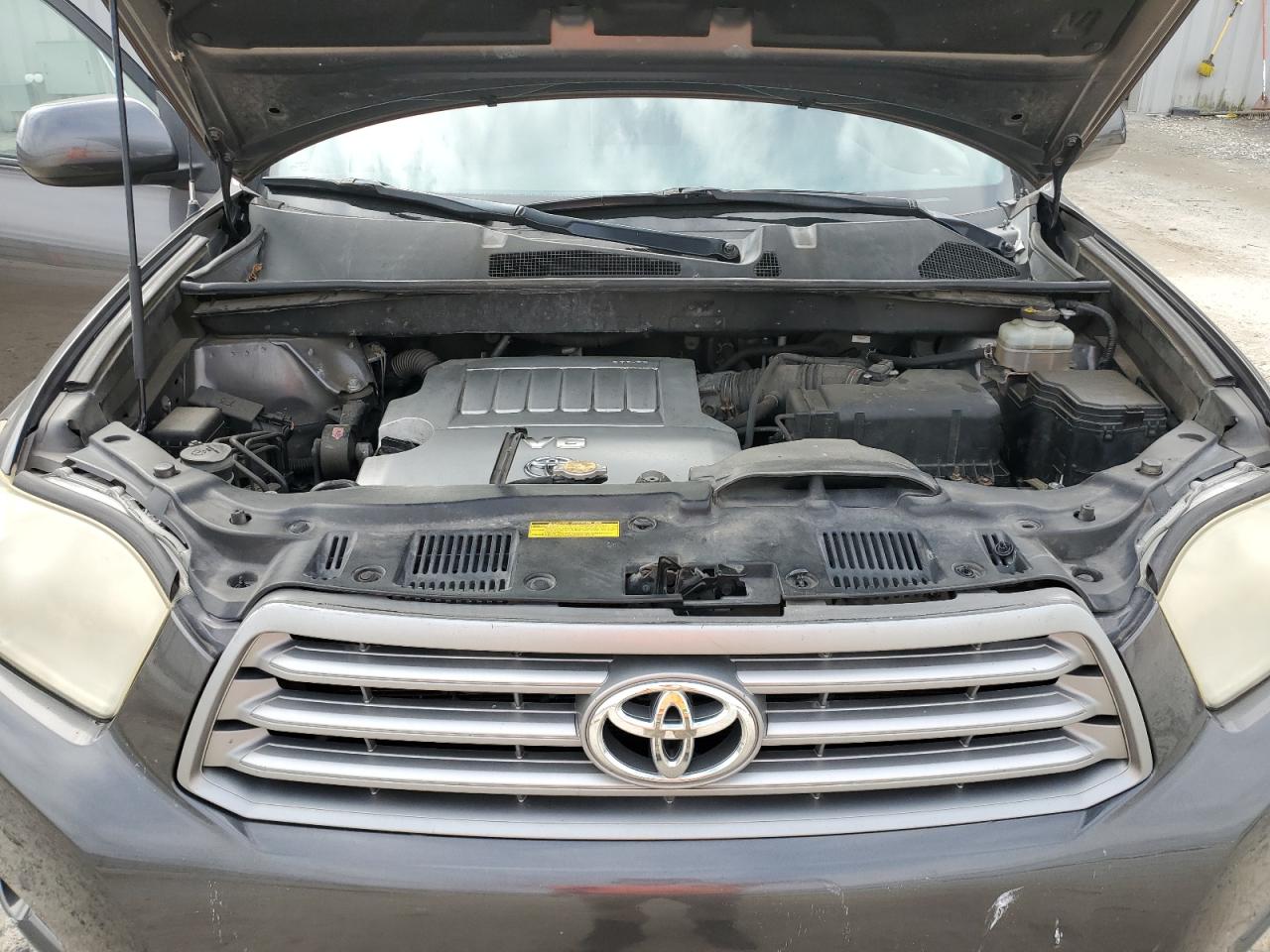 2009 Toyota Highlander - Image 13