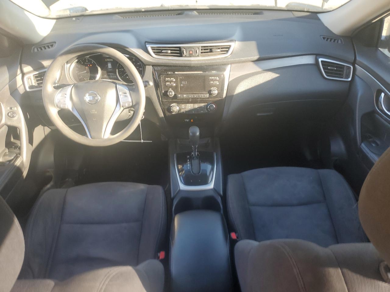 2015 Nissan Rogue - Image 8