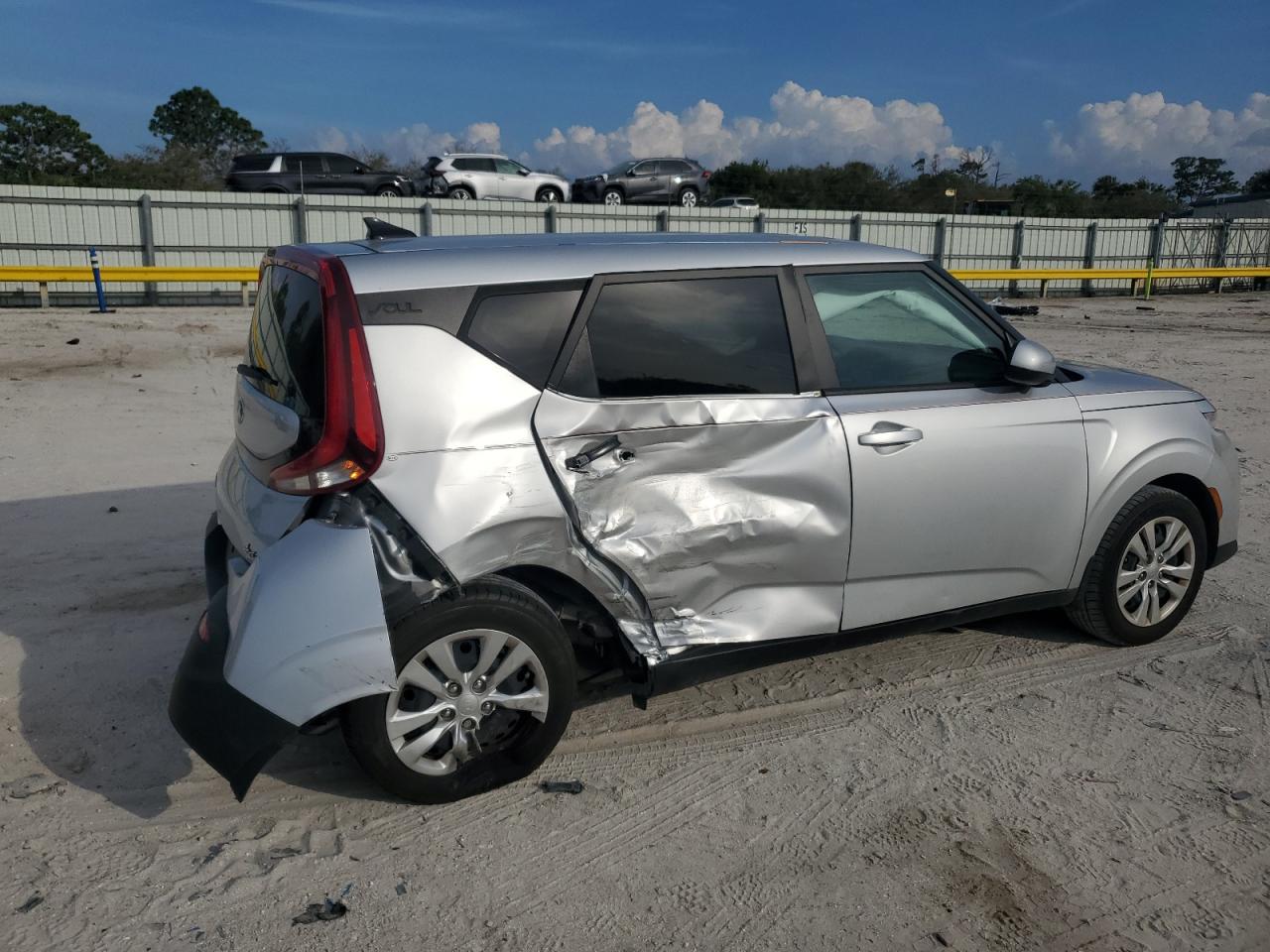 2021 Kia Soul - Image 3