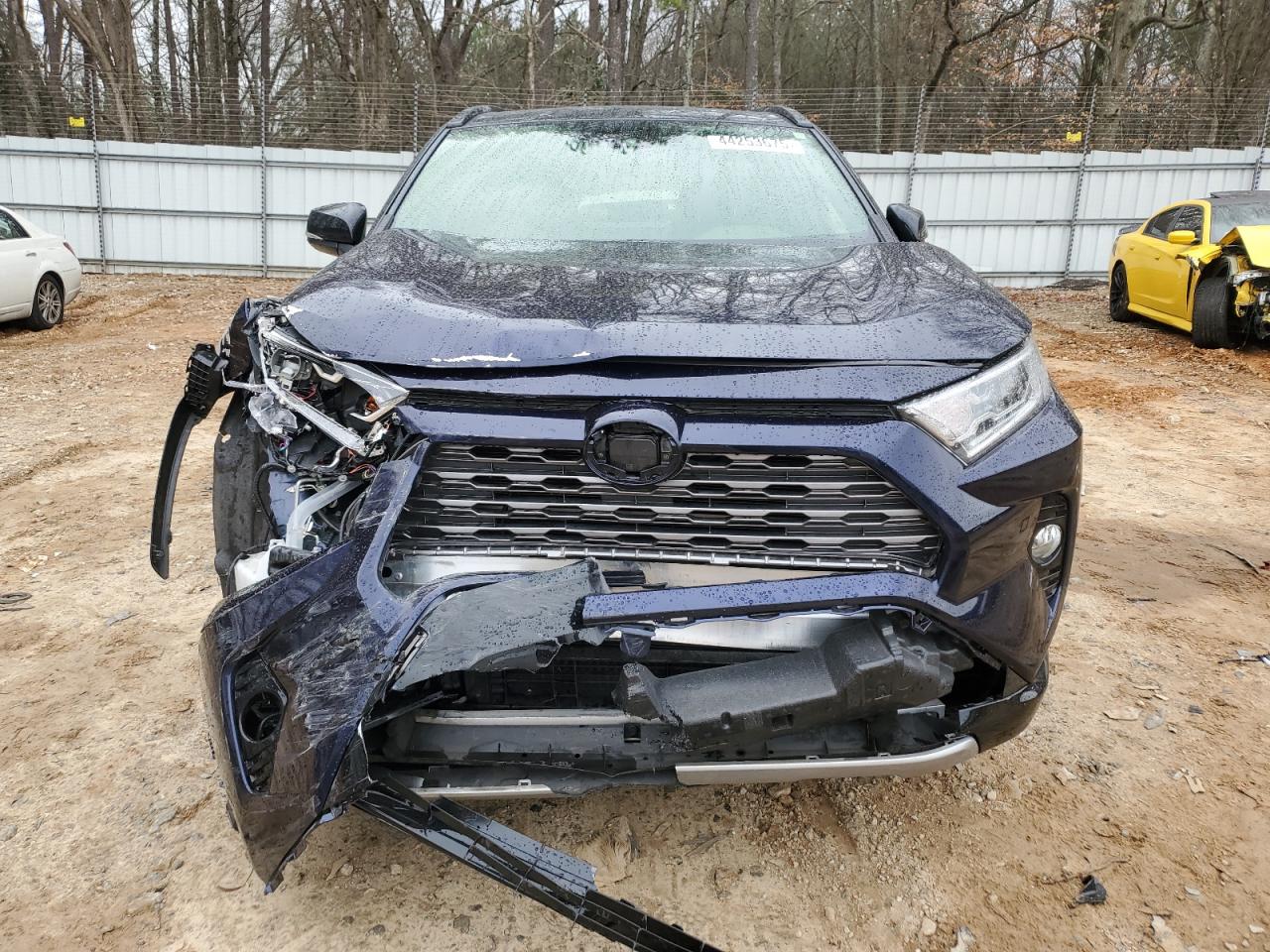 2019 Toyota RAV 4 - Image 5