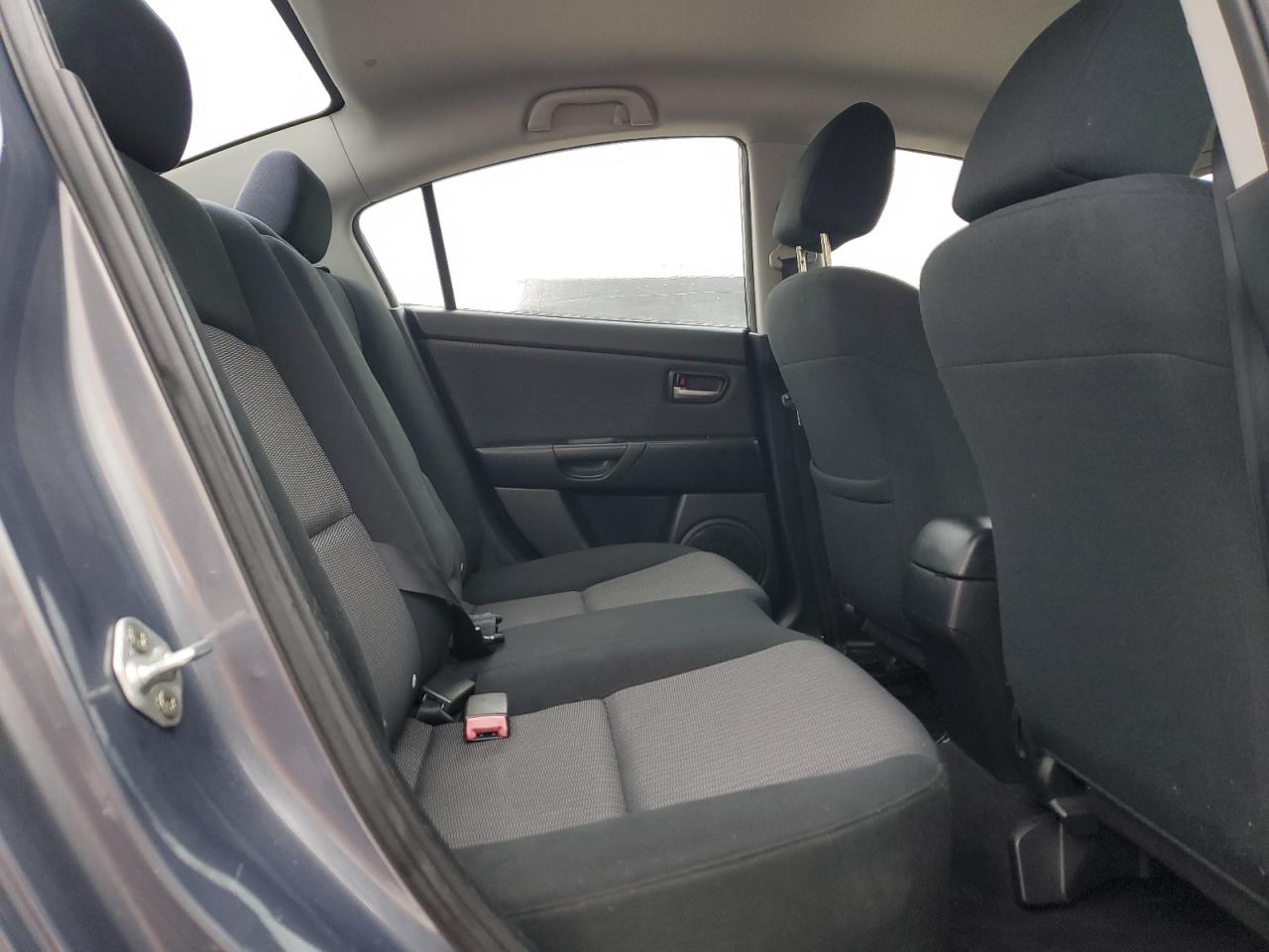 2007 Mazda 3 - Image 10