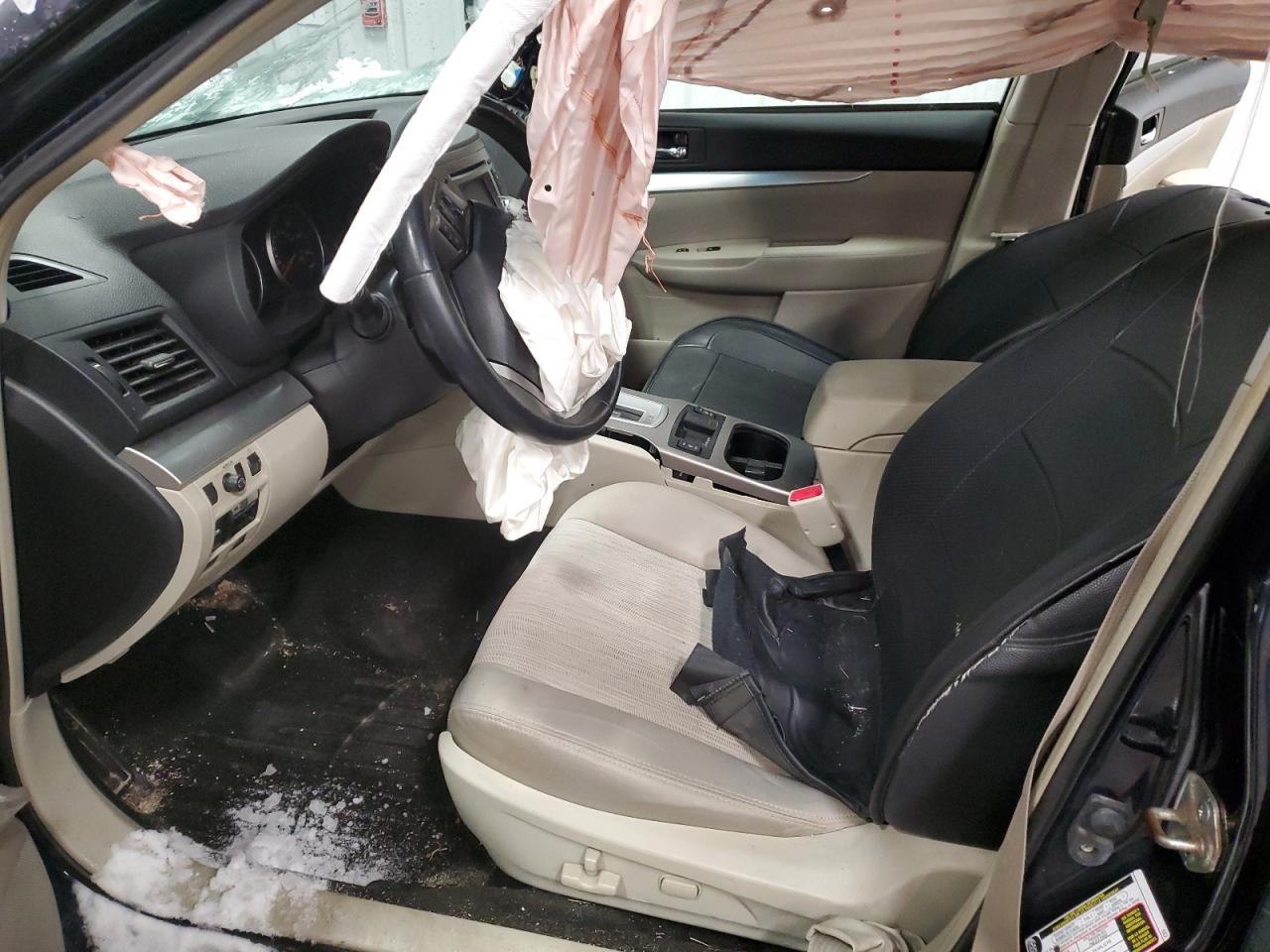 2014 Subaru Outback - Image 7