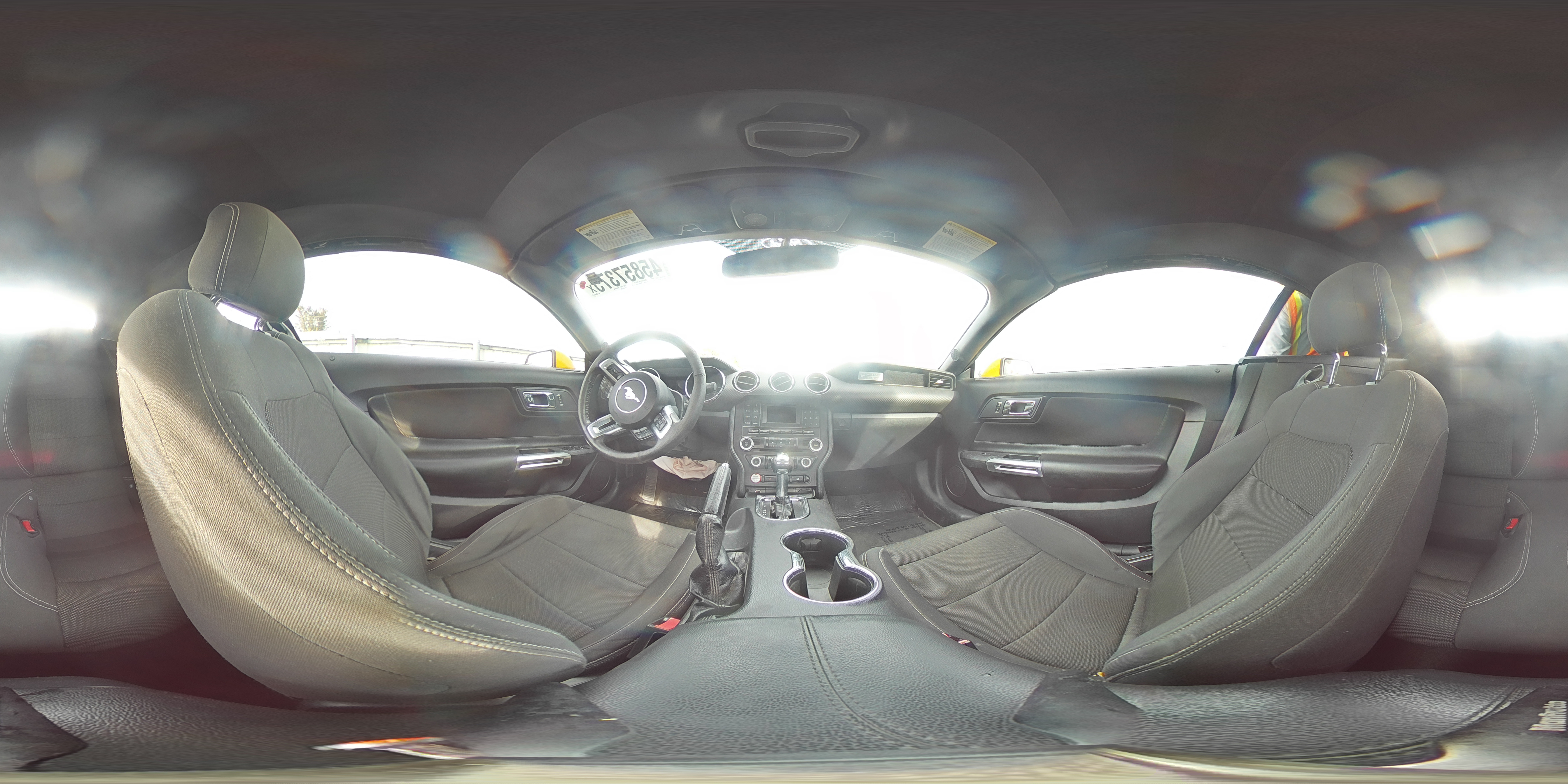 2015 Ford Mustang - Image 13