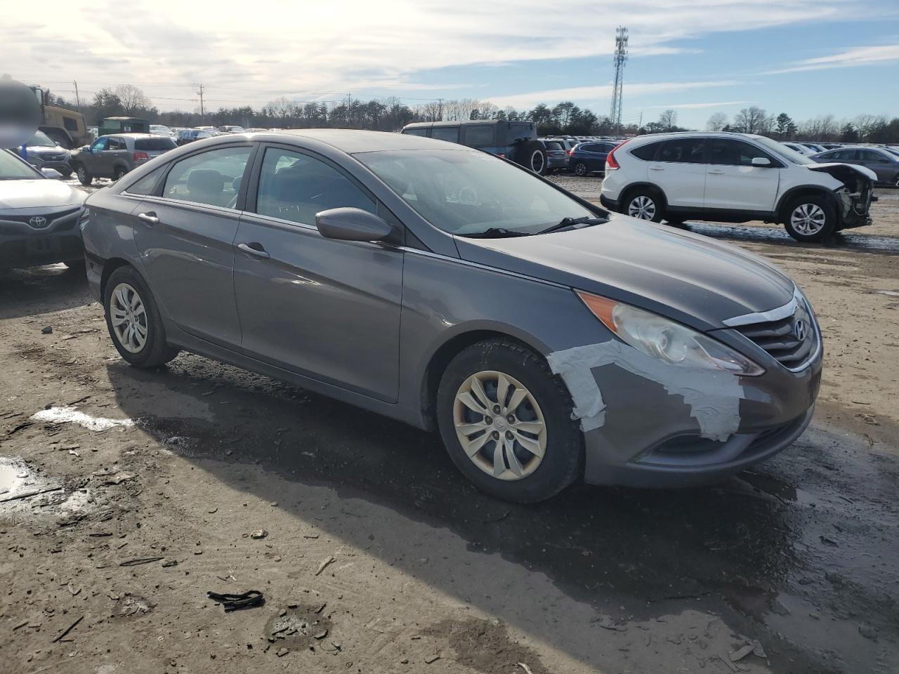 2011 Hyundai Sonata - Image 4